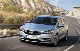 Opel Astra Combi MT photo 5